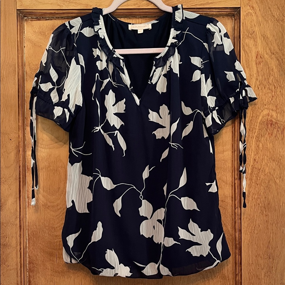 Navy Floral Tie-Sleeve V-Neck Blouse